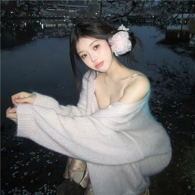 看她轻轻的飞起